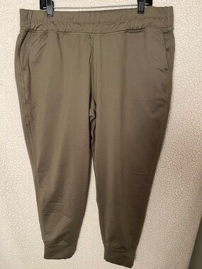Zella Olive Green women Performance Joggers